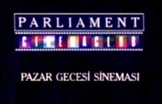 Pazar gecesi sinemas