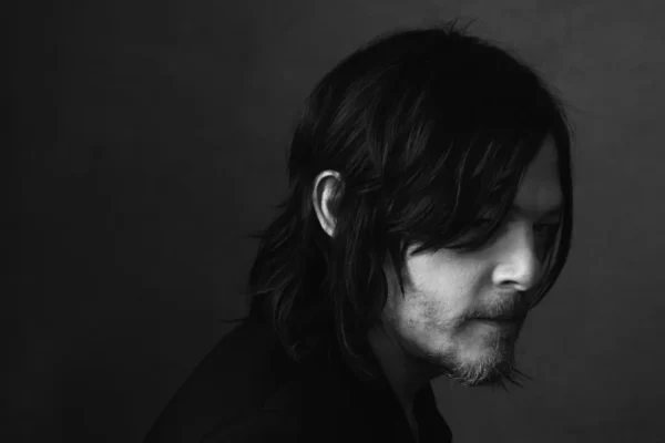 Norman-Reedus-by-Kevin-Scanlon-2-600x400.webp
