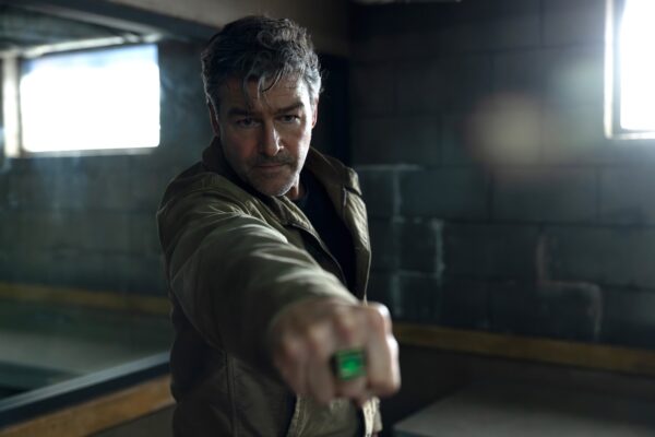kyle-chandler-600x400.jpg