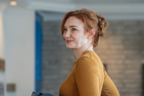the-fortune-eleanor-tomlinson-5-7ed71db-600x400.jpg