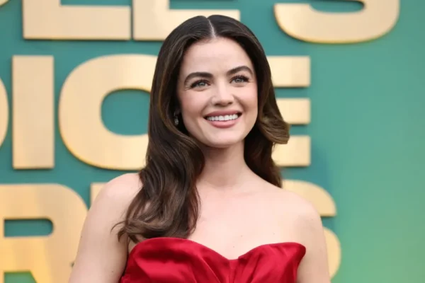 Lucy-Hale-600x400.webp