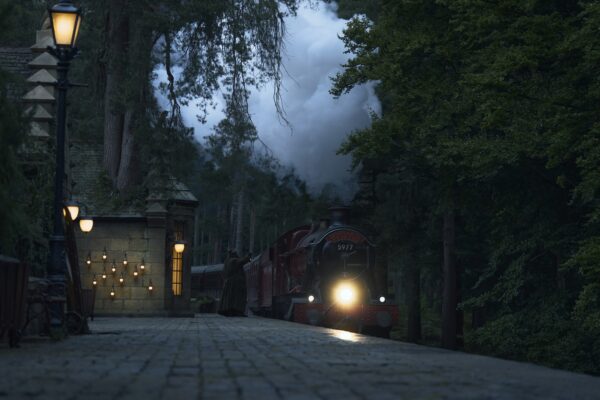hogwarts-express-600x400.jpg