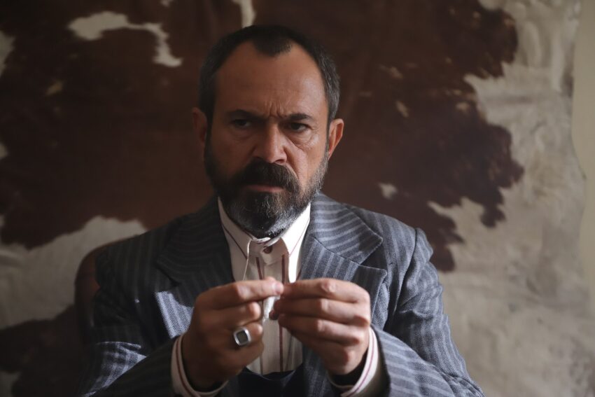 Serseri Aşıklar ve Hayatın Benim dizilerinin ardından Ülker Abla dizisi de iptal