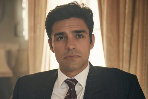 sean-teale-the-lady-15213da-600x400.webp